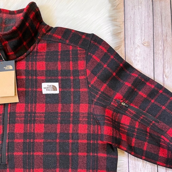 The North Face Men’s Gordon Lyons Novelty 1/4 Zip Plaid Pullover - Picture 3 of 7